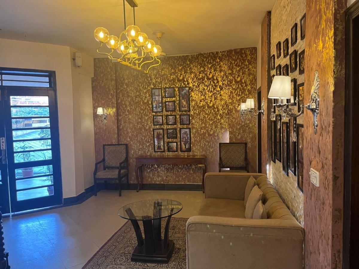 Shelton Hotel Rawalpindi Exterior foto