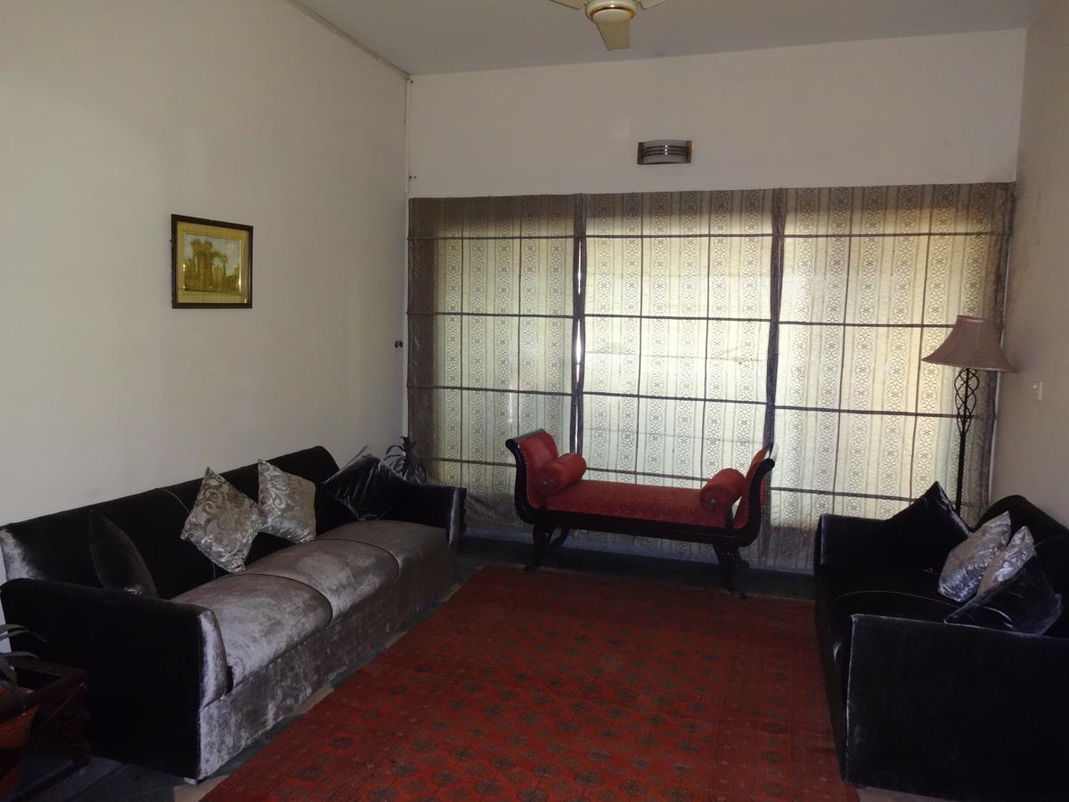 Shelton Hotel Rawalpindi Exterior foto