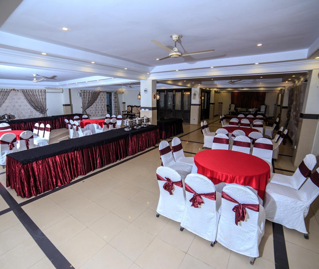 Shelton Hotel Rawalpindi Exterior foto