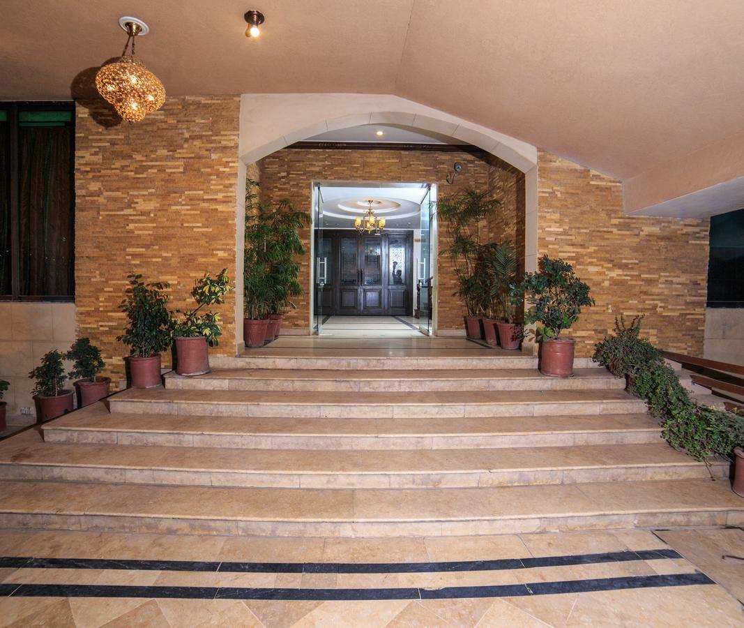 Shelton Hotel Rawalpindi Exterior foto
