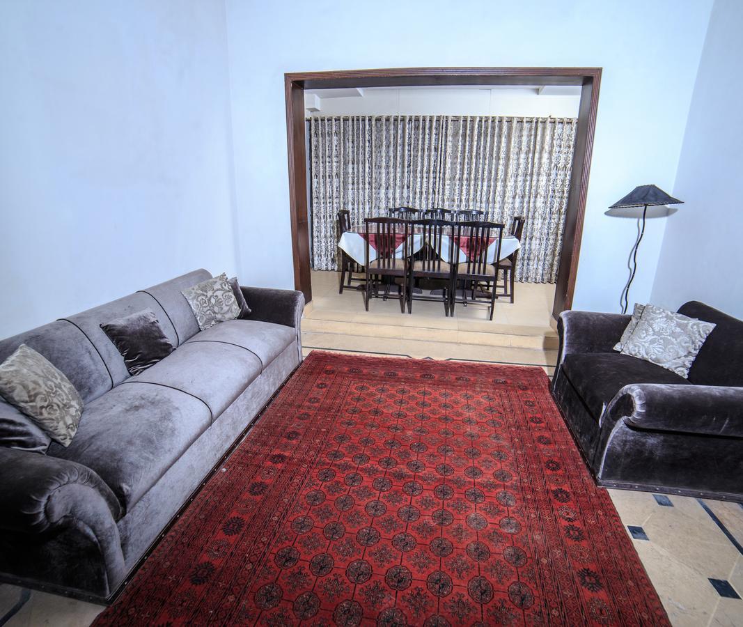 Shelton Hotel Rawalpindi Exterior foto